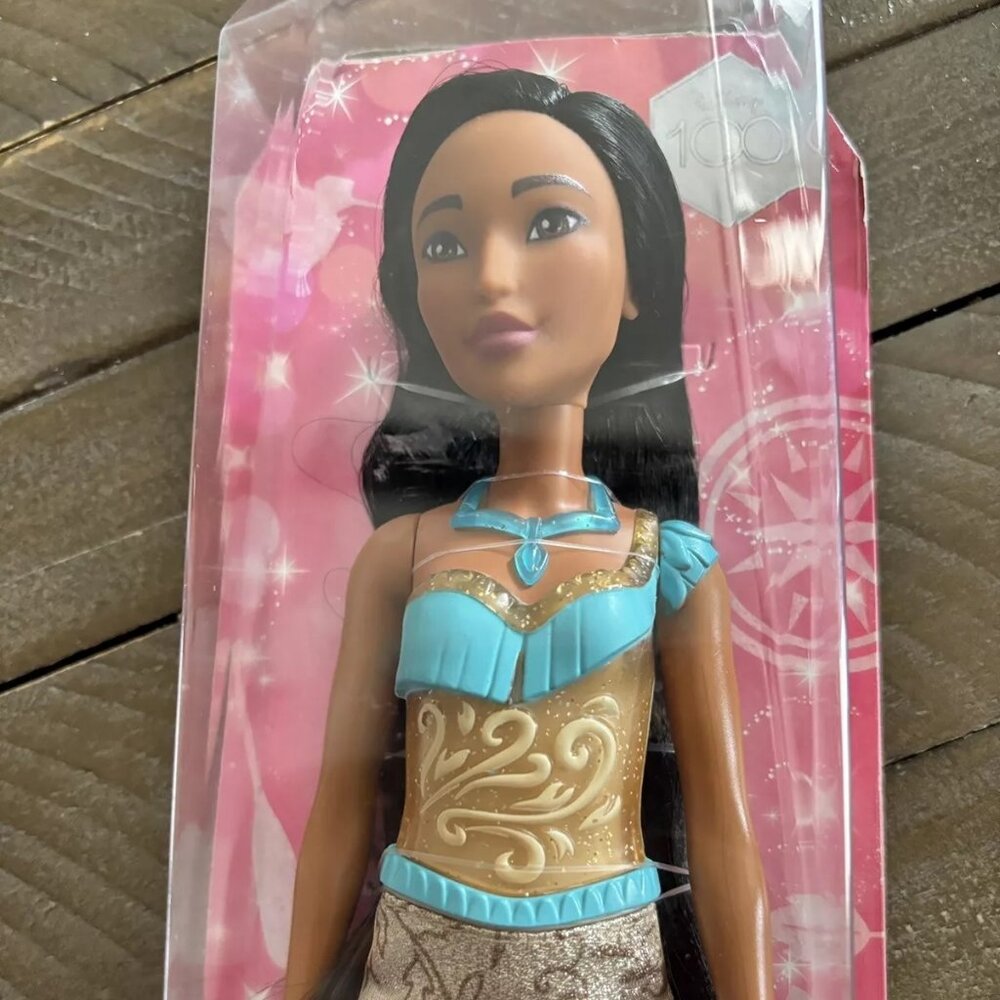 DISNEY PRINCESS POCAHONTAS DOLL